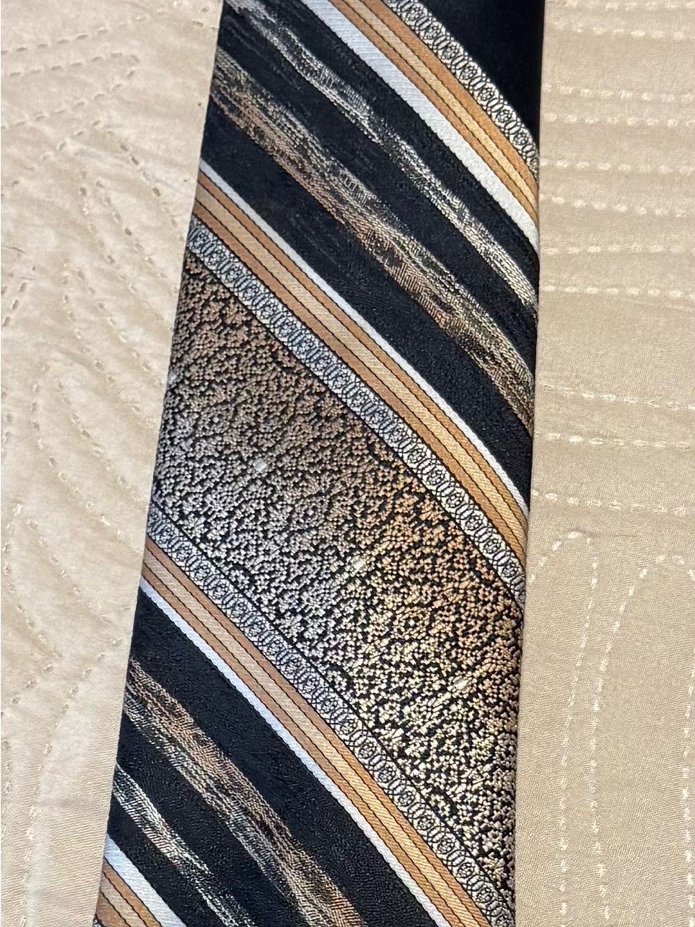 Wemlon by Wembley Vintage Classic Black and Gold Striped Men’s Tie
